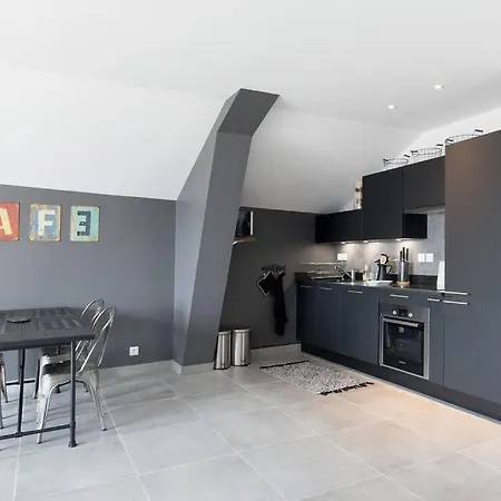 4 étoiles Vue Et Bord De Chez Odette